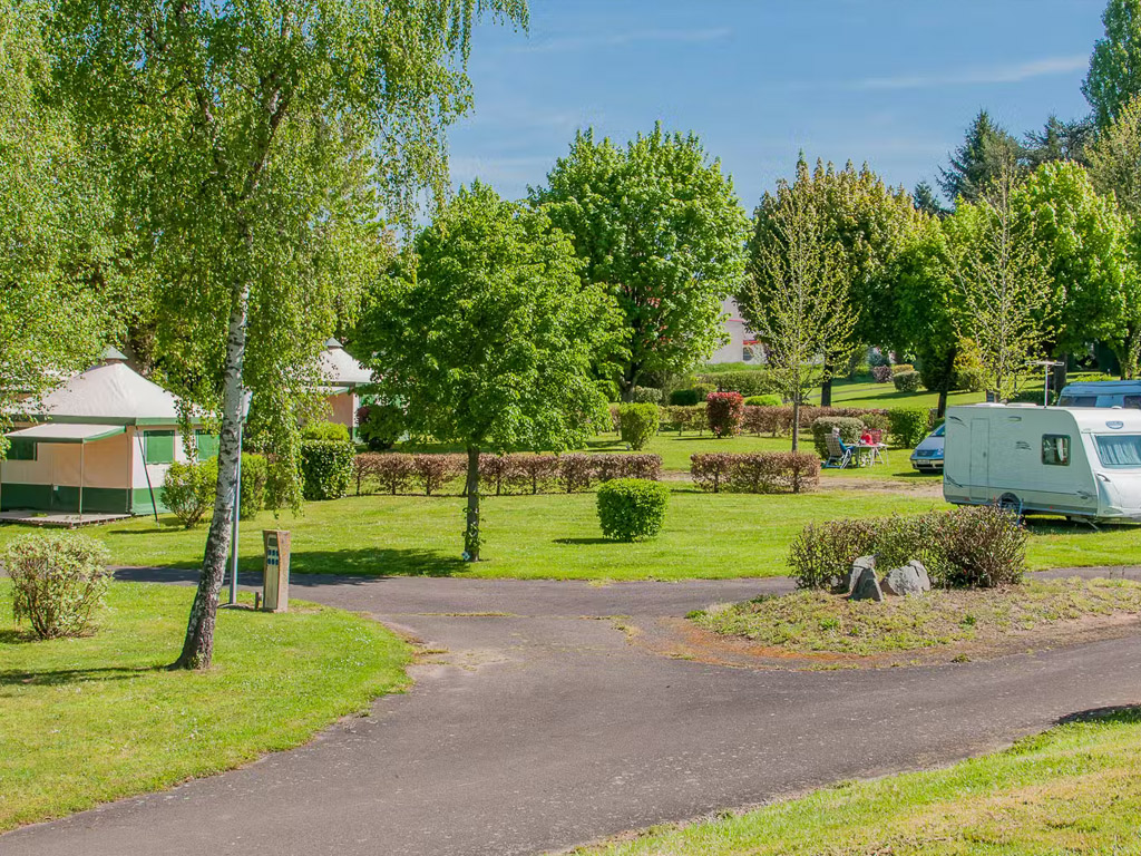 Camping Les Bruyeres 2