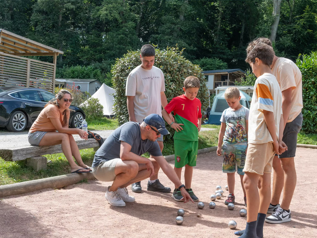 Flower Camping La Chênaie 4