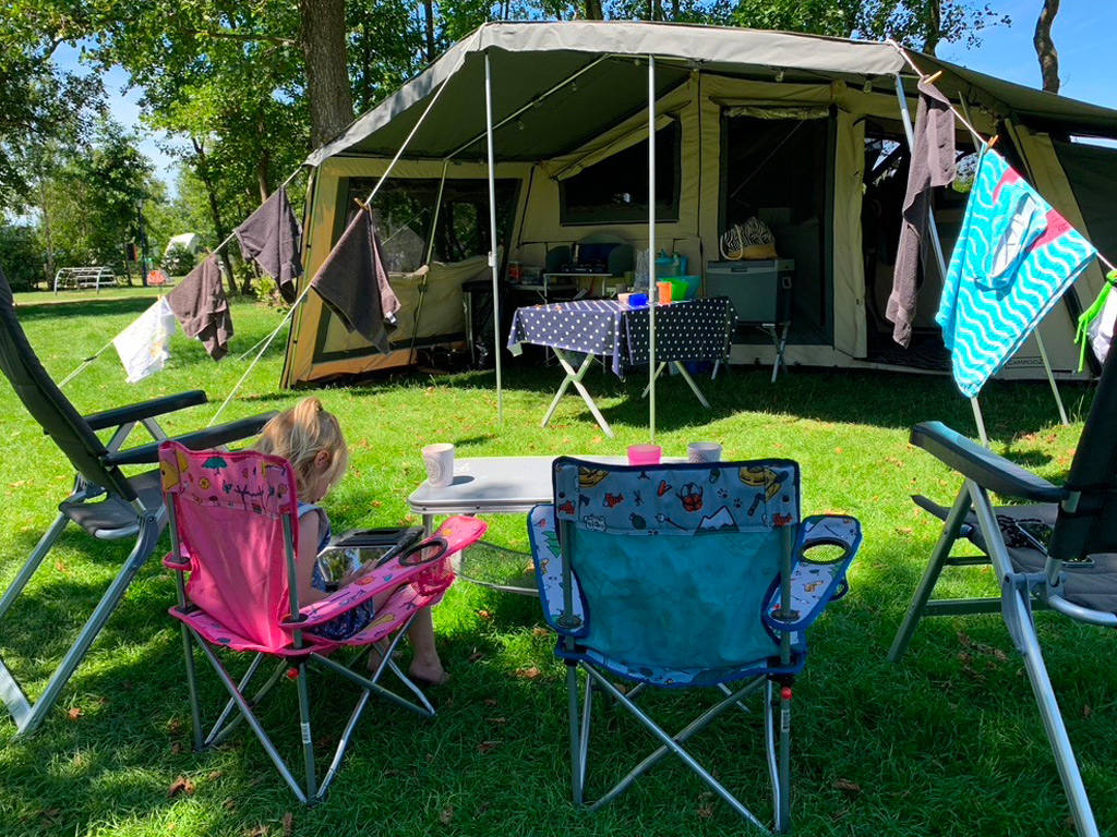 Wäschetrocknen auf dem Campingplatz