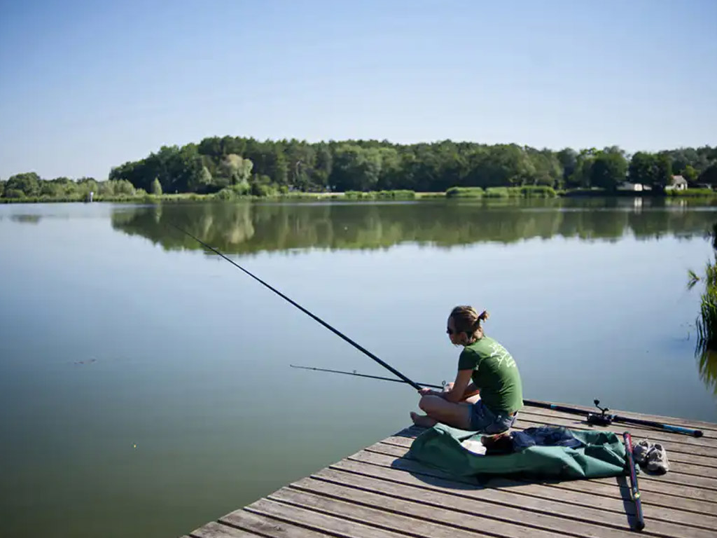 Camping Huttopia Lac De Rille 9
