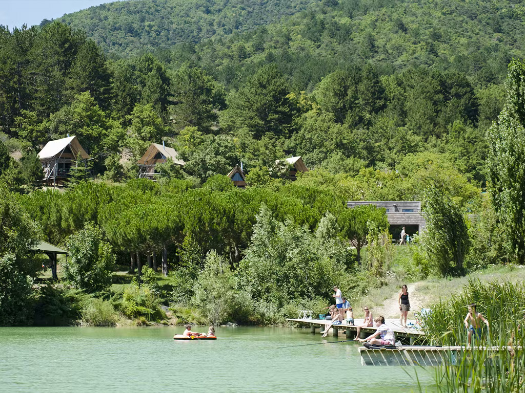 Camping Huttopia Village Dieulefit 4