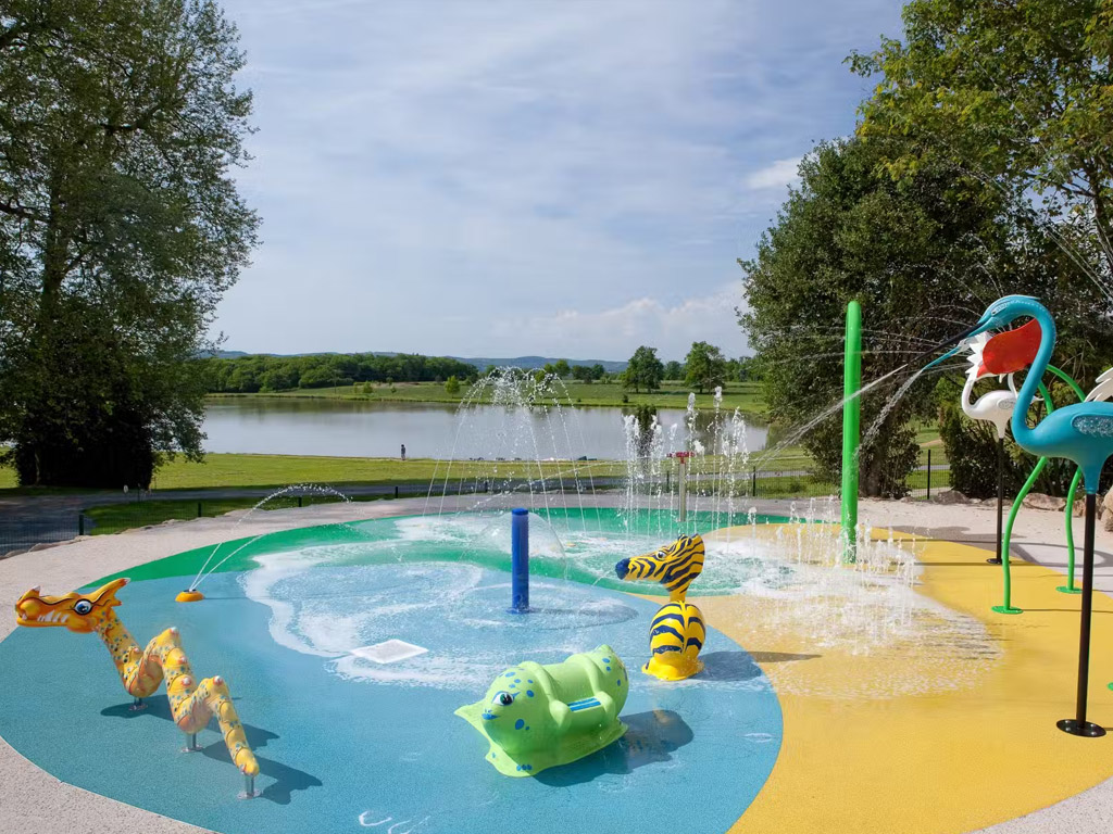 Castel Camping Chateau De Poinsouze 3