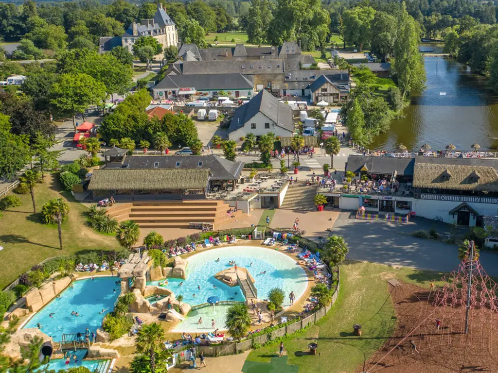 Fünf-Sterne-Camping in einem niederländischen Schloss&nbsp;in Frankreich