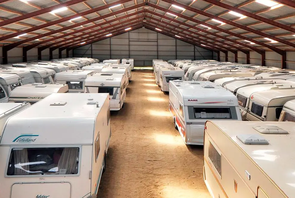 Überwinterung Ihres Wohnwagens oder Wohnmobils