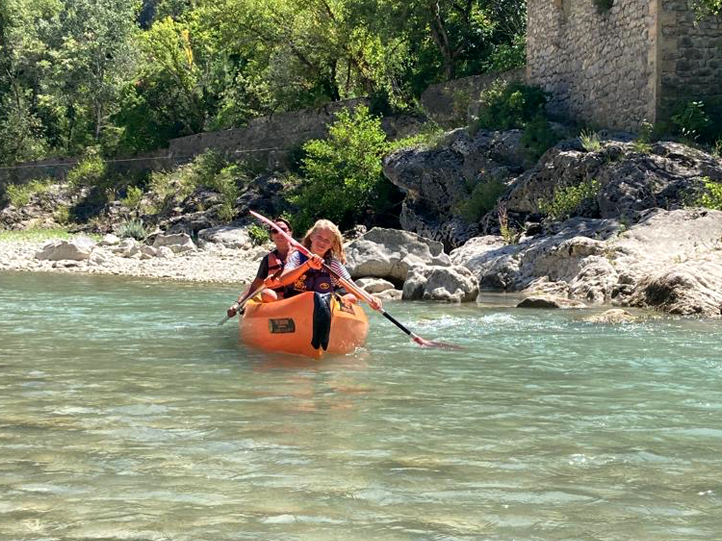 Sie gehen mit einem Jugendlichen zelten? Was müssen Sie alle beachten?