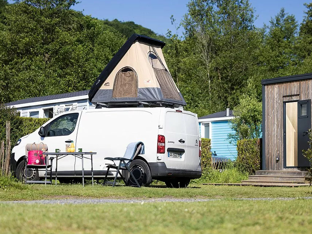 Camping Domaine De La Catiniere 9