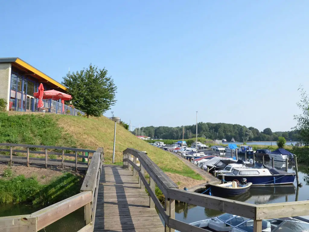 Campingplatz am Brielse Meer mit eigenem Jachthafen