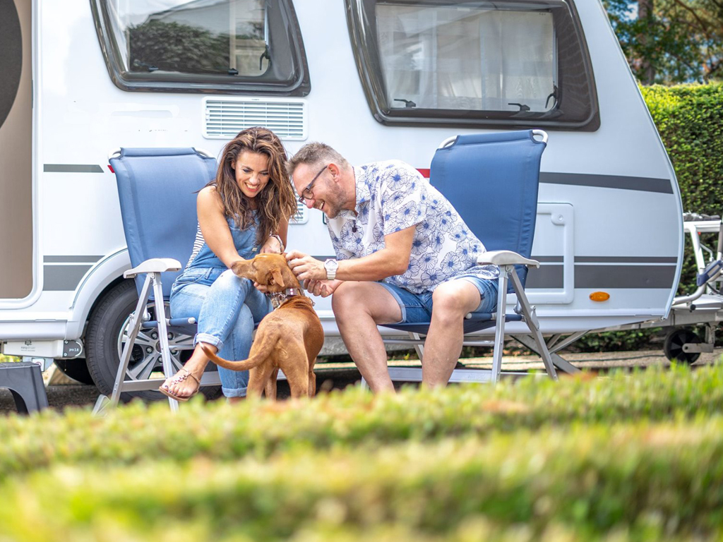 Camptoo: ein Wohnmobil oder einen Wohnwagen mieten