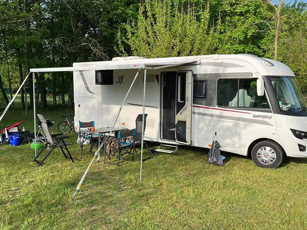 Camping Les 3 Lacs Du Soleil 2