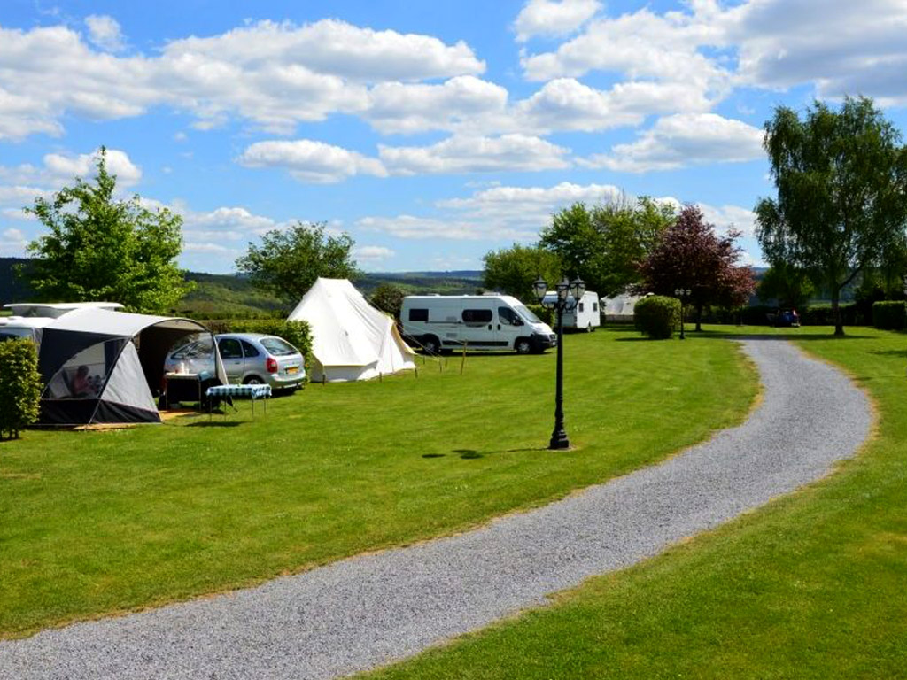 Kleiner Luxus-Campingplatz und Glamping