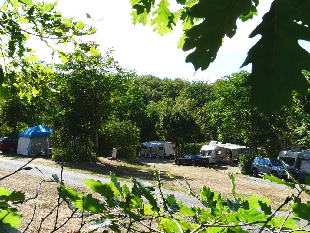 Camping Chateau Lacomte Country Club 3