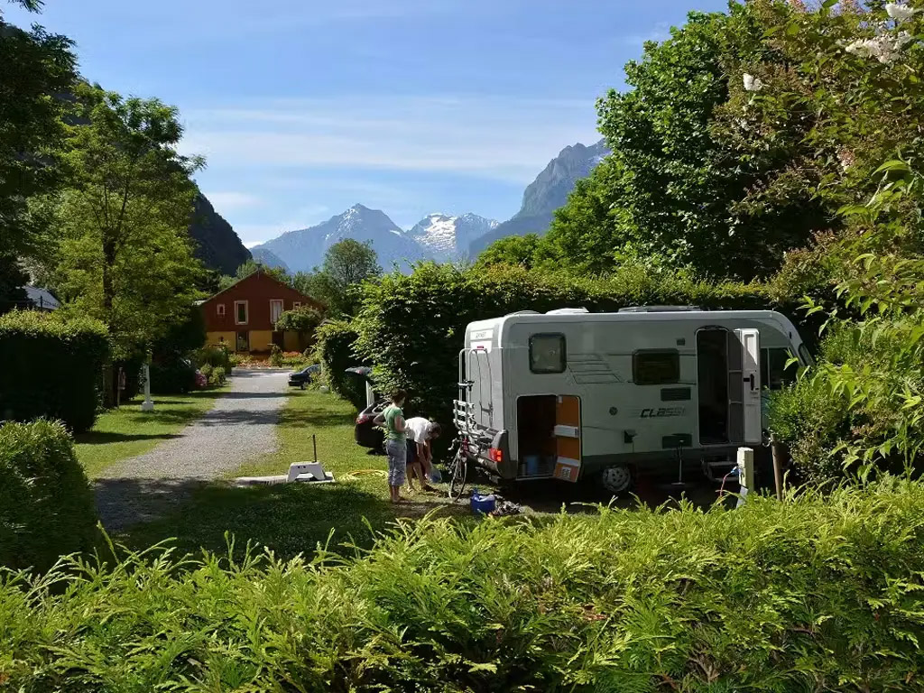 Einer der berühmtesten Campingplätze am Fuße der Alpe-d'Huez