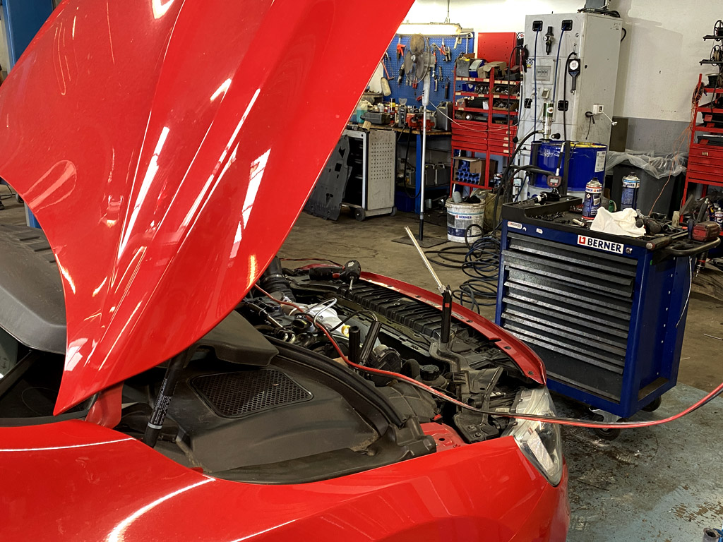 Ihr Auto im Campingurlaub in die Werkstatt bringen