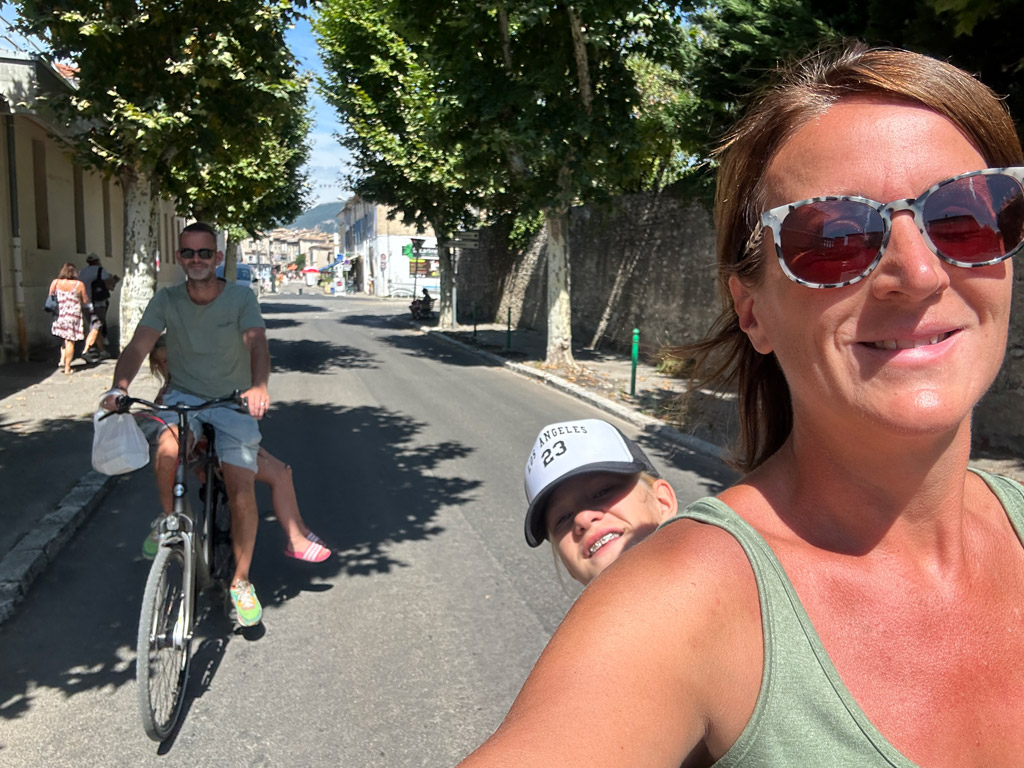 Ein Fahrrad beim Campen dabei zu haben, ist doch recht praktisch