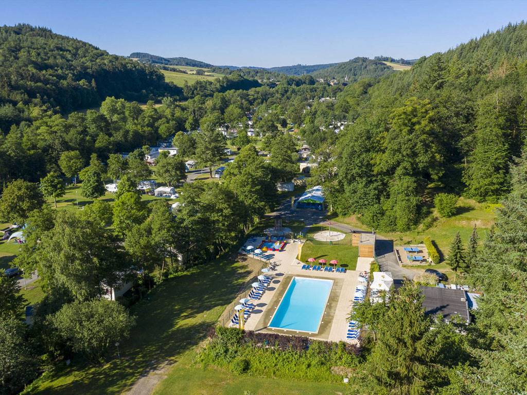 Ein kompletter und schöner Campingplatz - Parc La Clusure