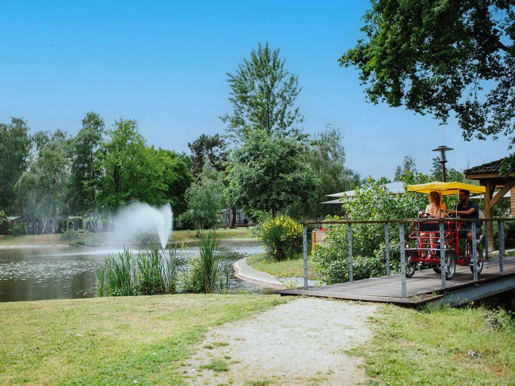 Village Bordeaux Lac 6