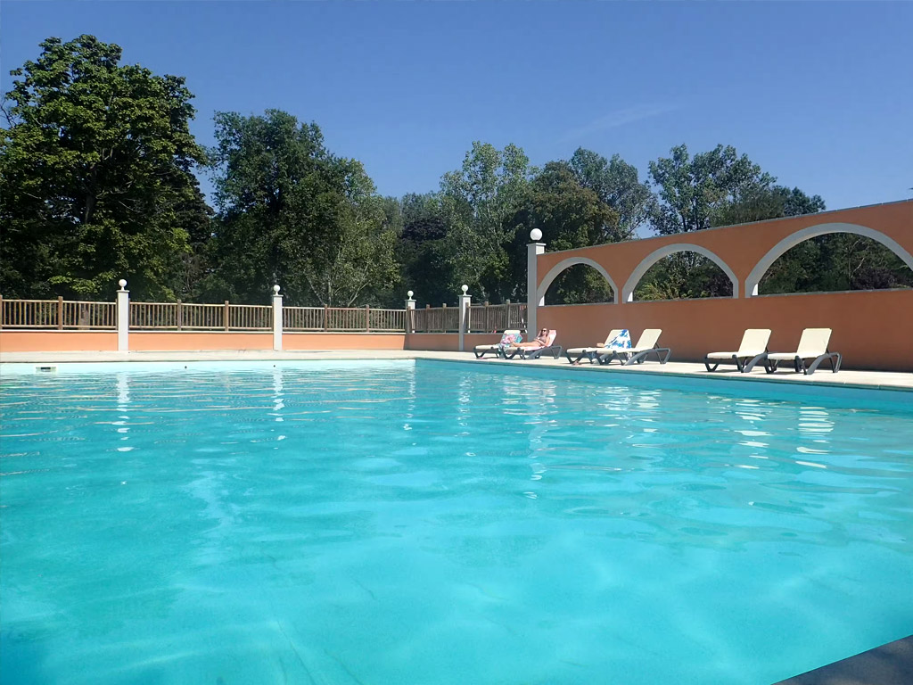 Camping Domaine De Senaud 2