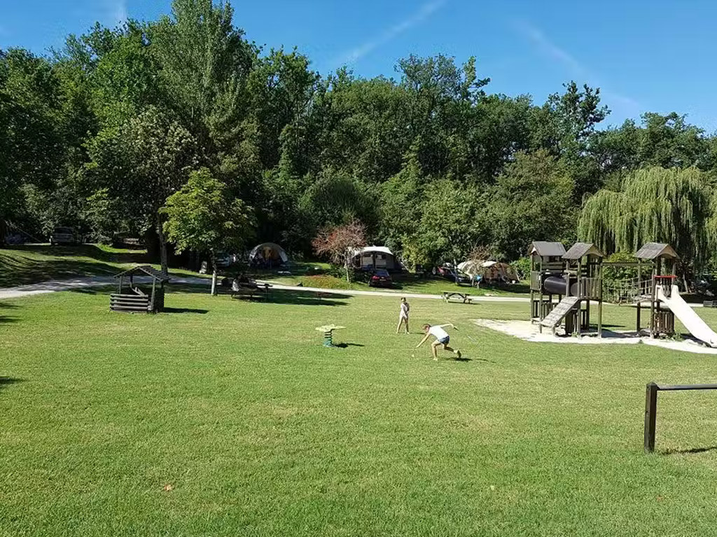 Camping Domaine De Merlanes 3