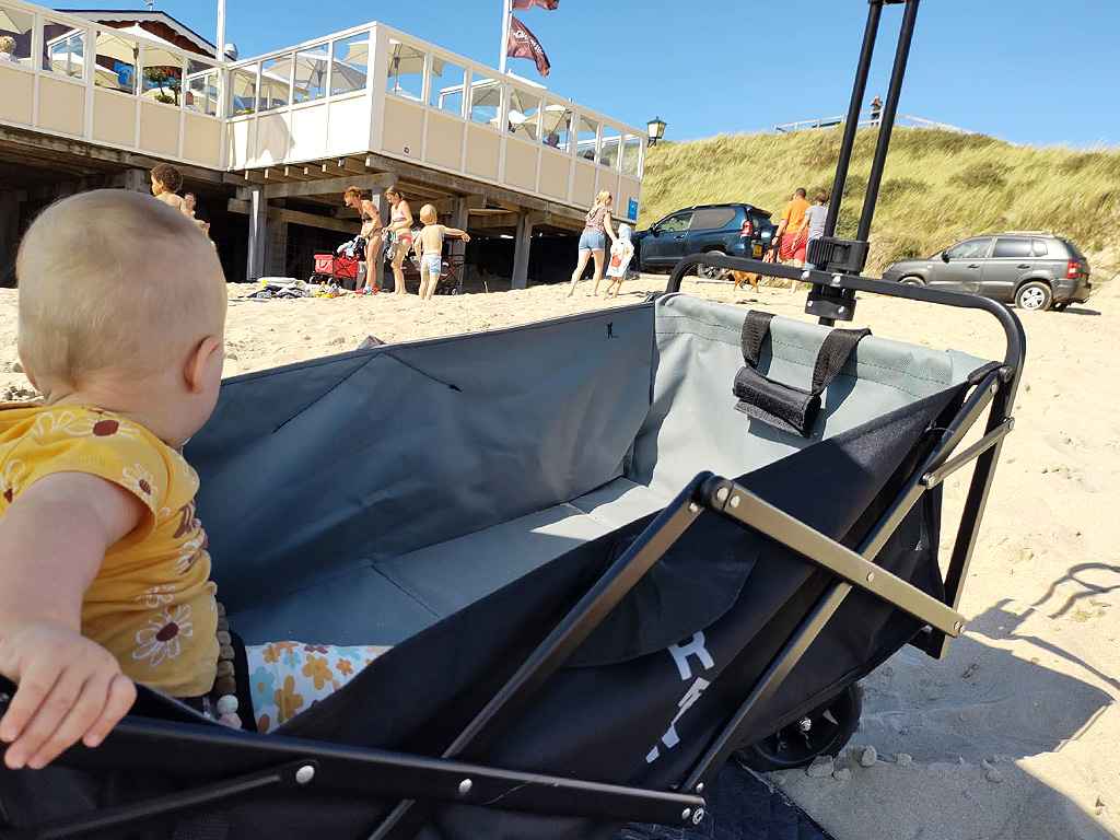 Ihr Kind im Wagen - Redwood Strandwagen