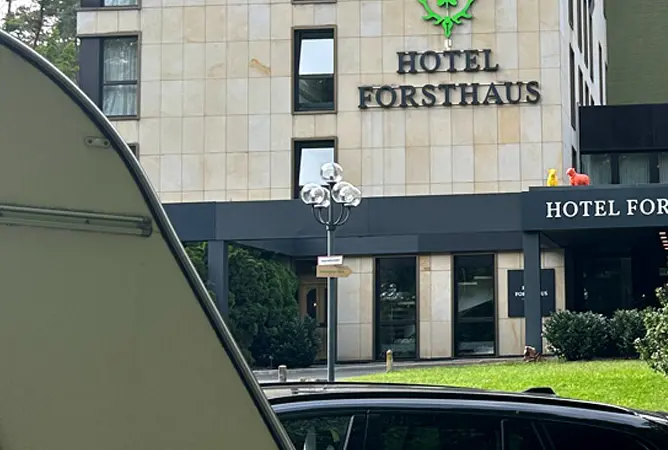 Hotelaufenthalt mit Wohnwagen: verrückte Idee oder geniale Lösung?