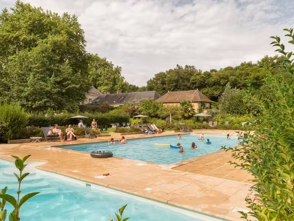 Camping Le Chateau De Chanteloup 5