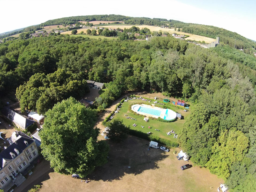 Camping Le Chateau De Chanteloup 1