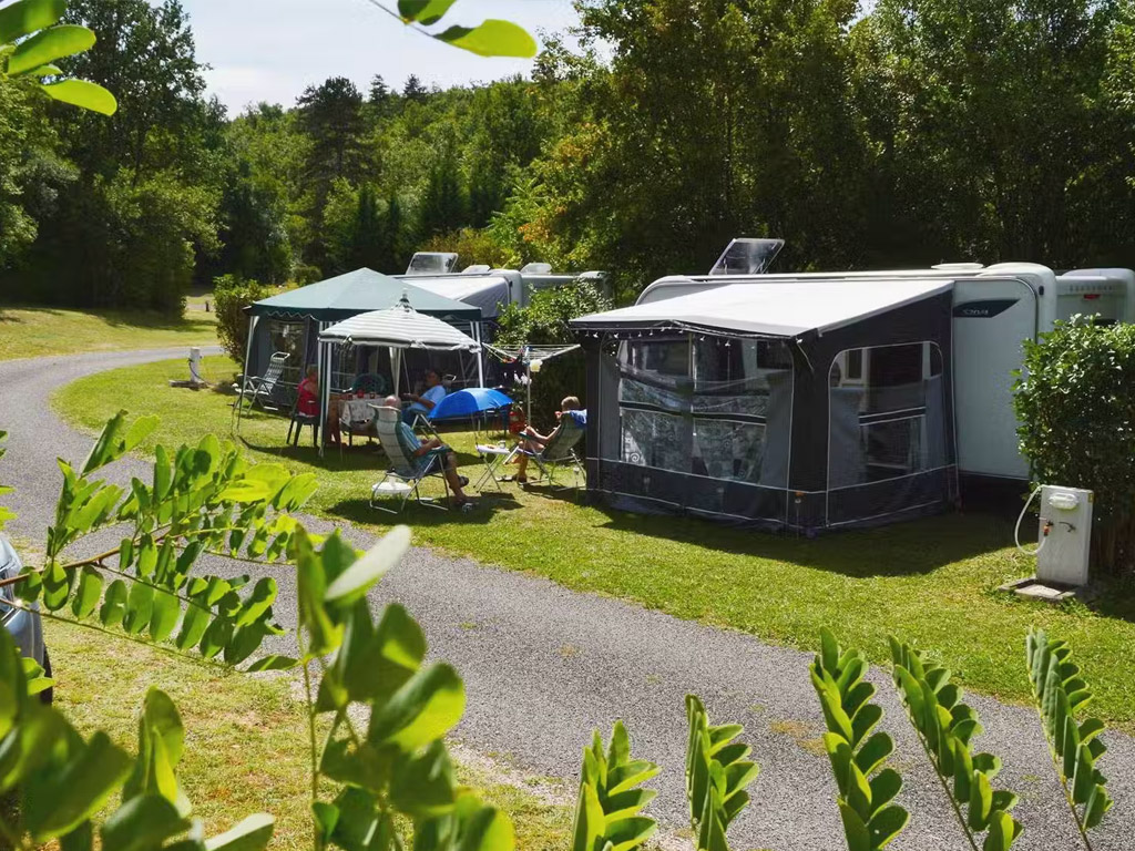 Camping Chateau Lacomte Country Club 4