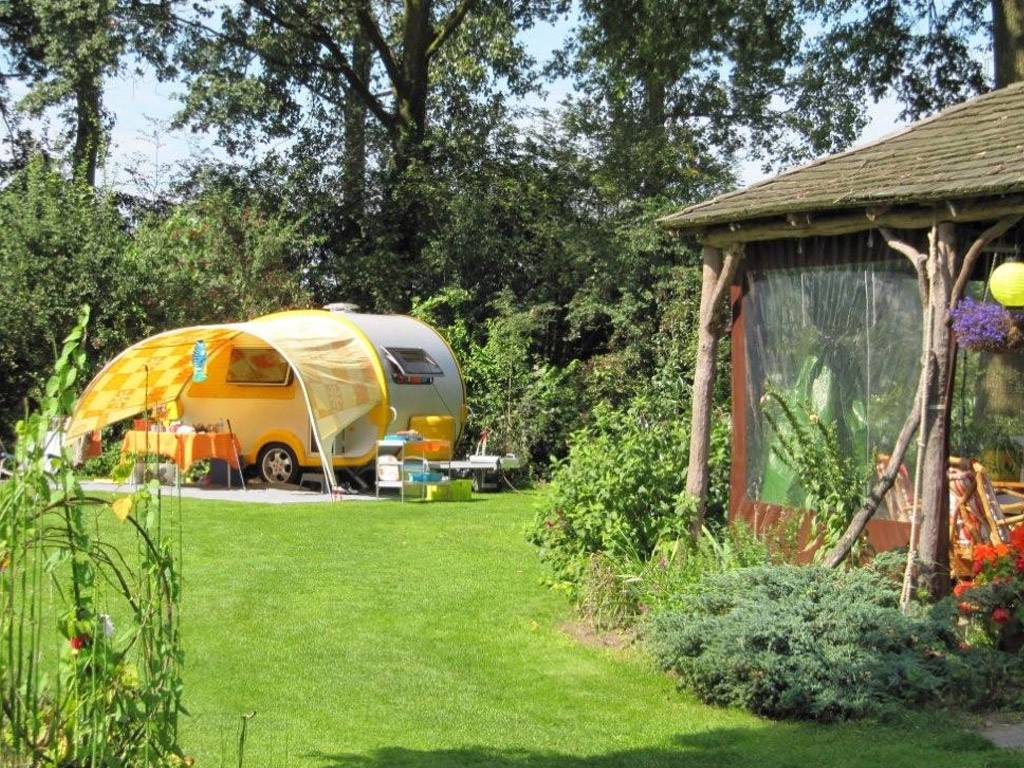 Camping im Saunagarten