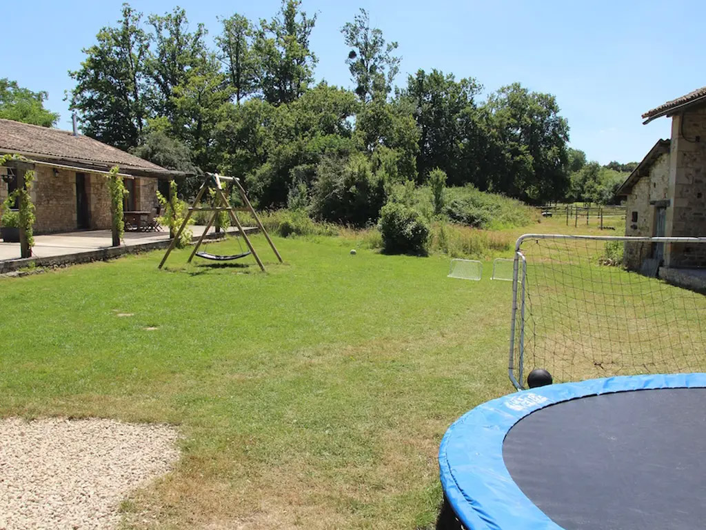 Genießen Sie einen Table d'Hote&nbsp;4 mal pro Woche auf diesem französischen Glampingplatz