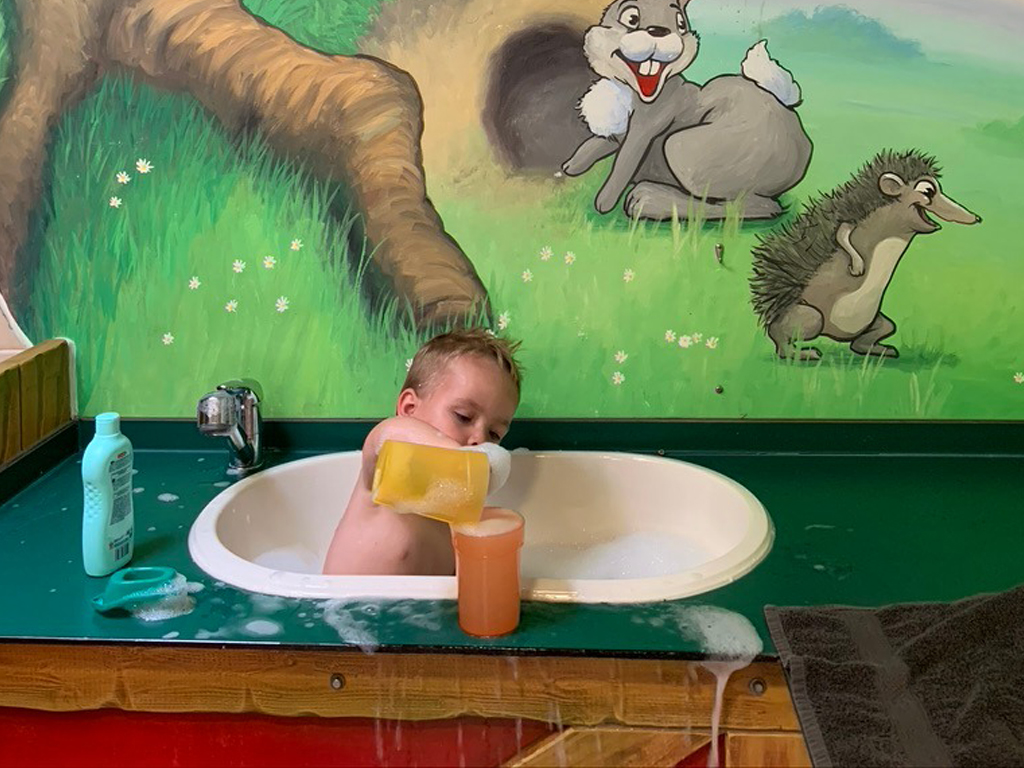 Baby-Baden auf dem Campingplatz