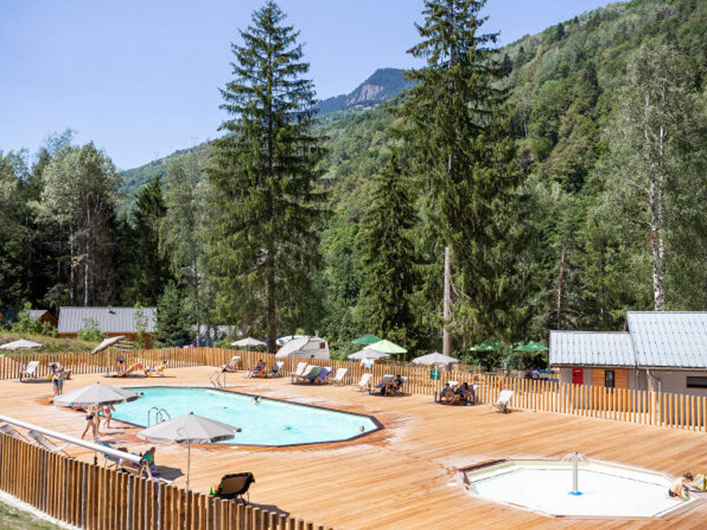 Camping Huttopia Champagny En Vanoise 1