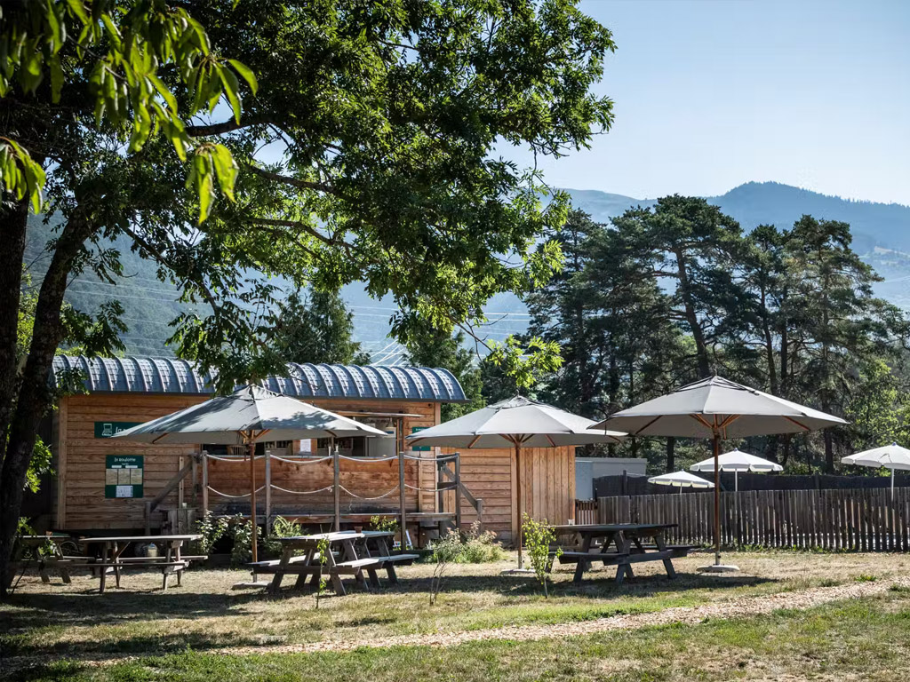 Camping Huttopia Bourg Saint Maurice 9