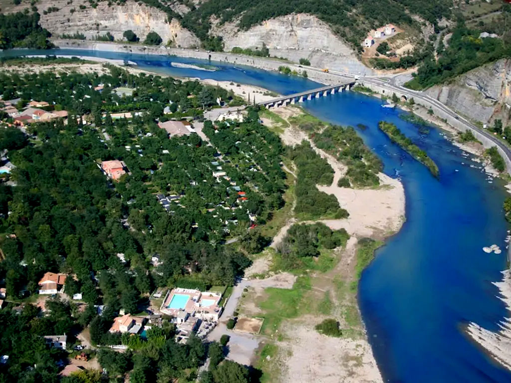 Kleiner nachhaltiger Campingplatz direkt am Fluss Ardèche