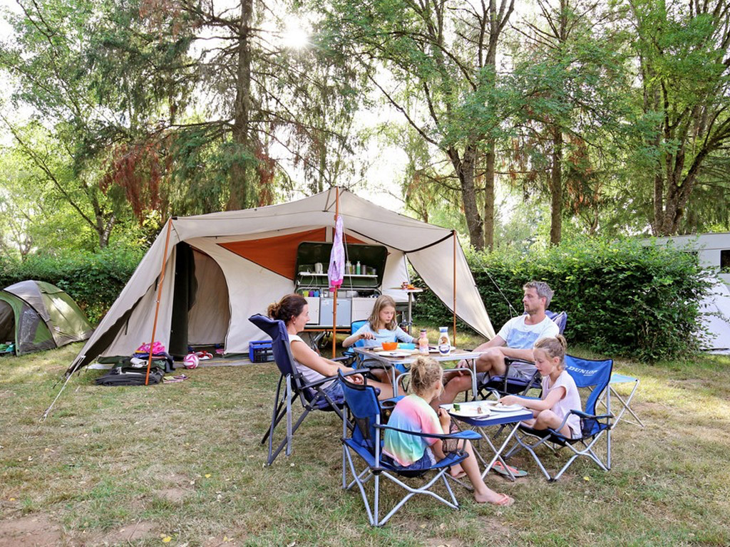 Huttopia Camping Etang De Fouche 13