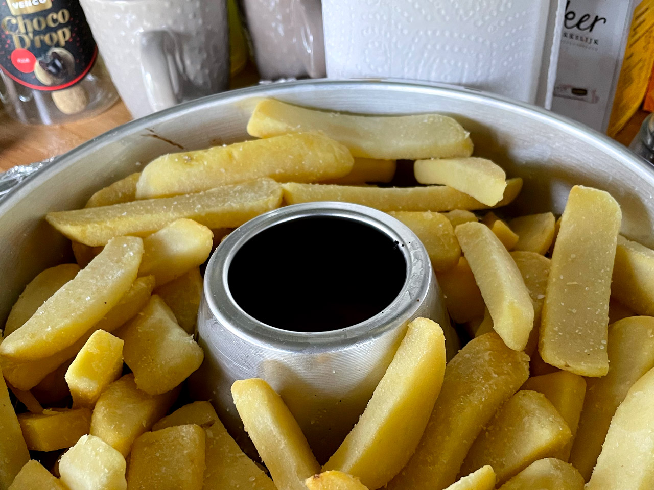 Pommes frites im Omnia Camping-Backofen
