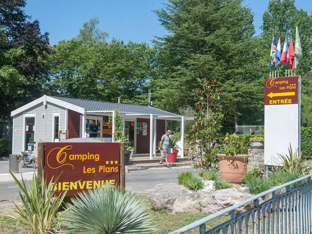 Camping Les Plans 11
