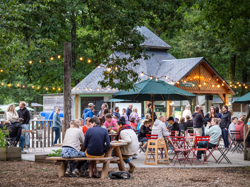 Camping Huttopia Lac De Sille 12