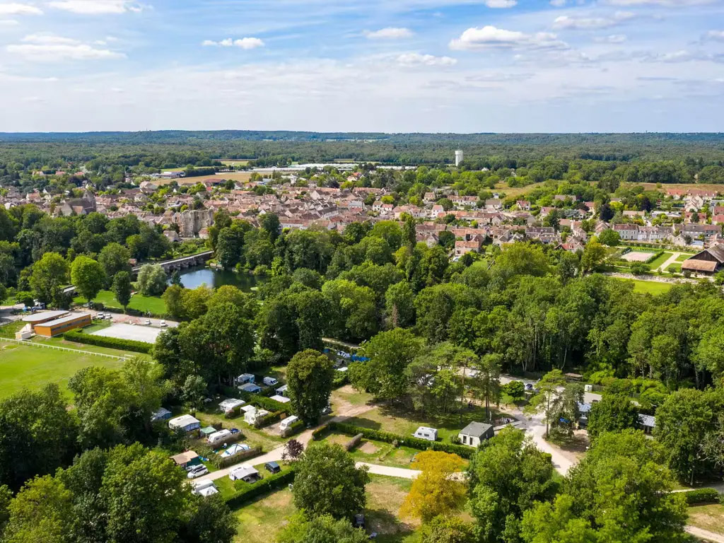Guter Übernachtungsplatz unterhalb von Paris