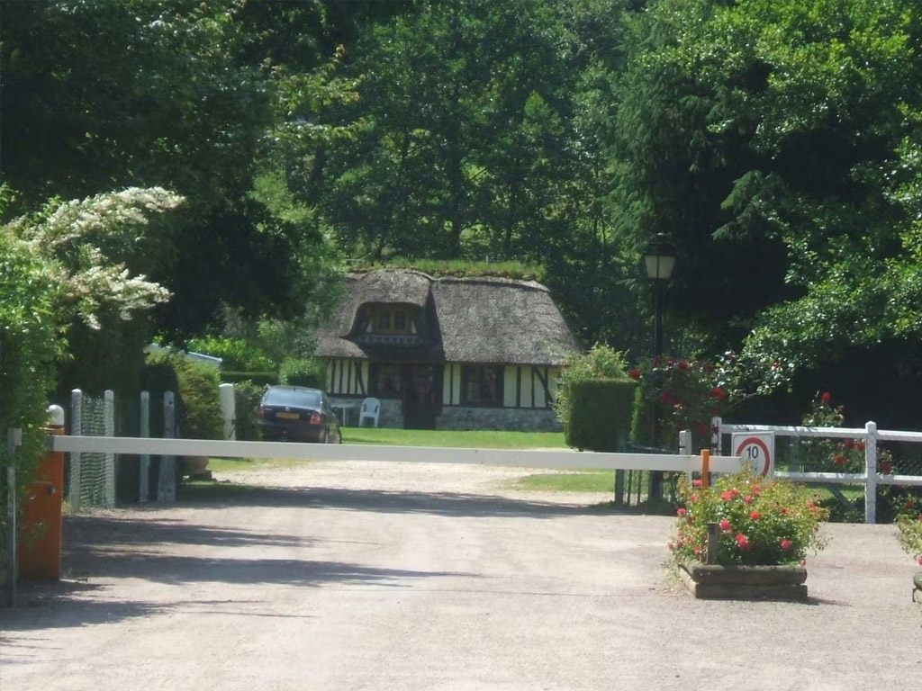 Camping Domaine De La Catiniere 4