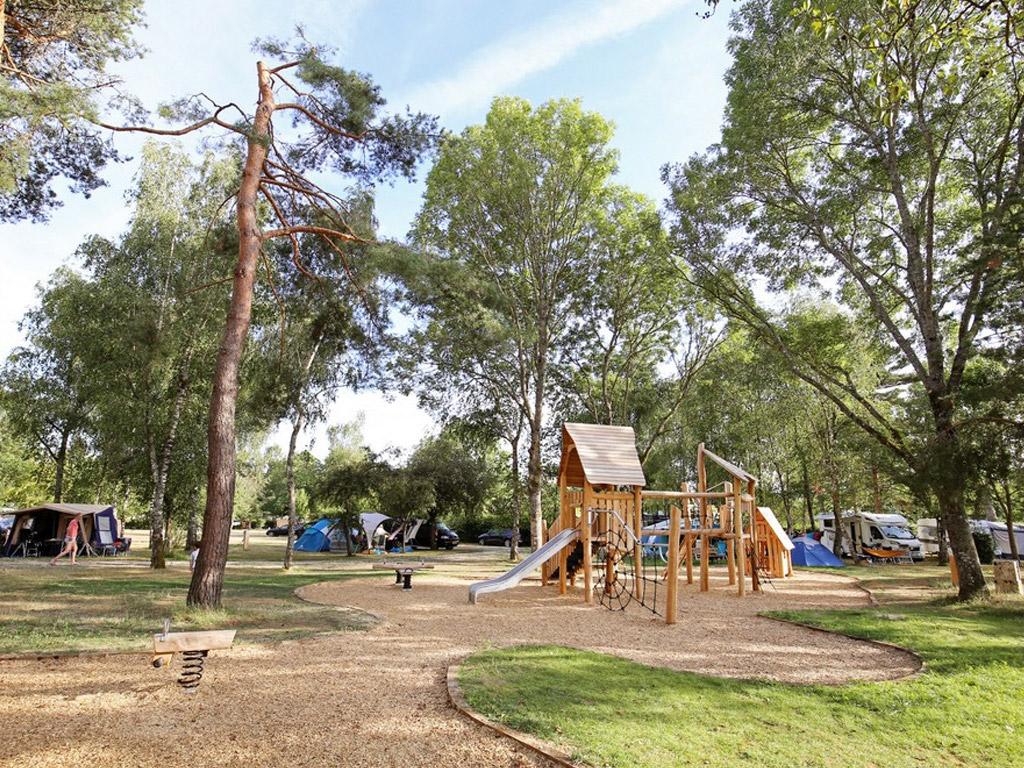 Huttopia Camping Etang De Fouche 18