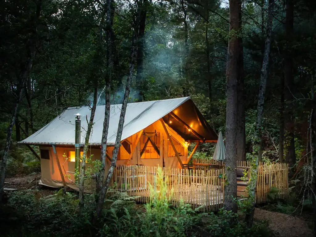 Entspanntes Camping inmitten der Natur