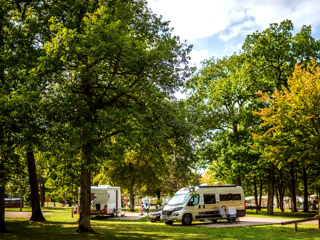 Übernachten Sie auf einem Campingplatz
