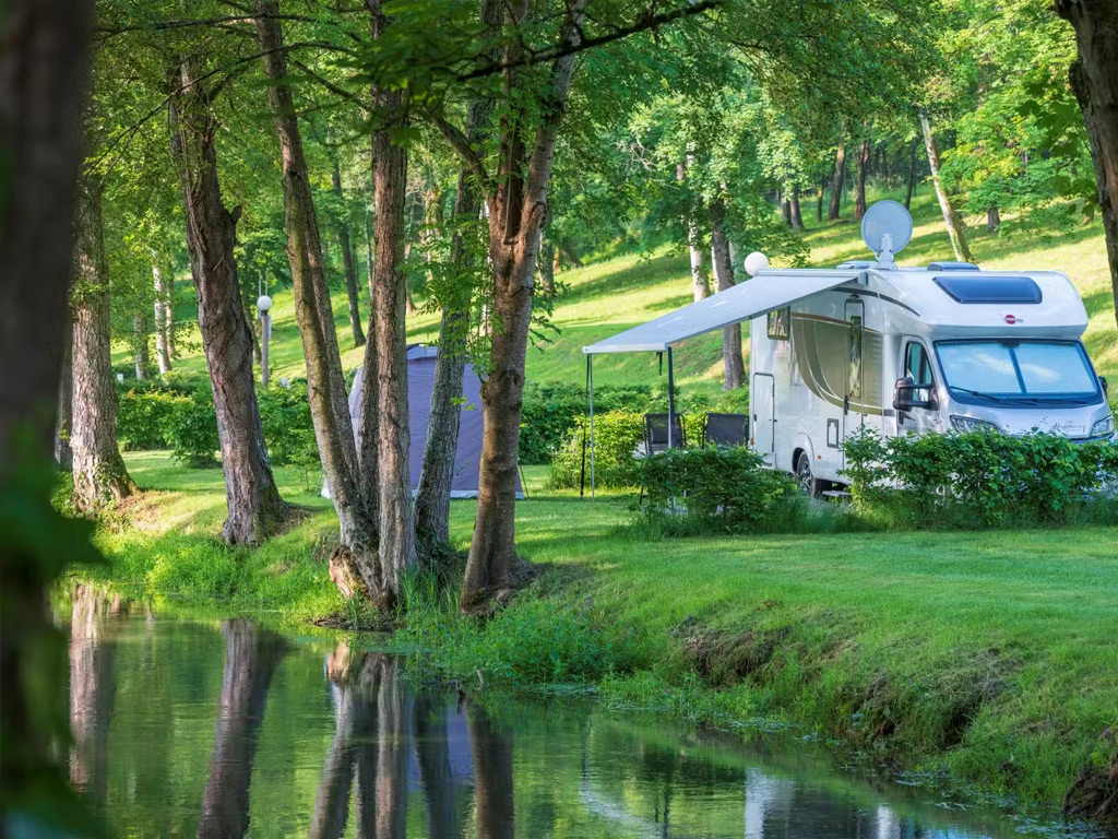 Flower Camping Domaine Du Buisson 6