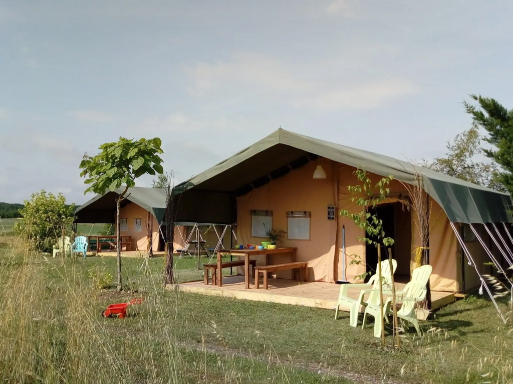 Camping Domaine Les Escaliers De La Combe 5