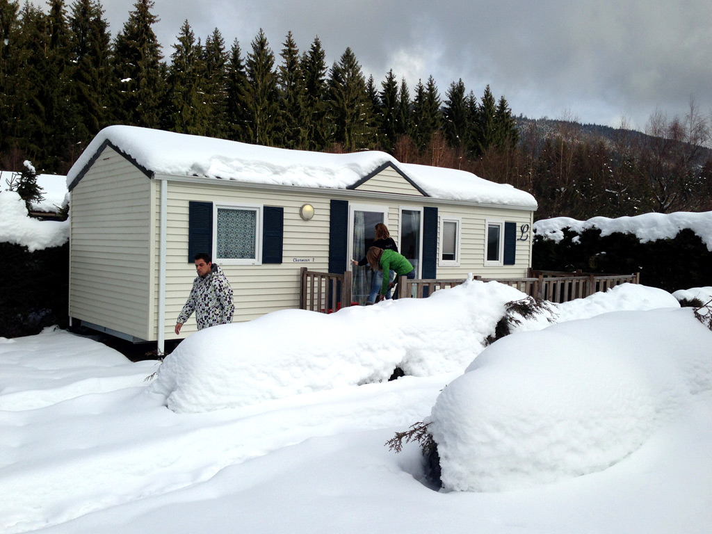 Glamping-Unterkünfte im Winter
