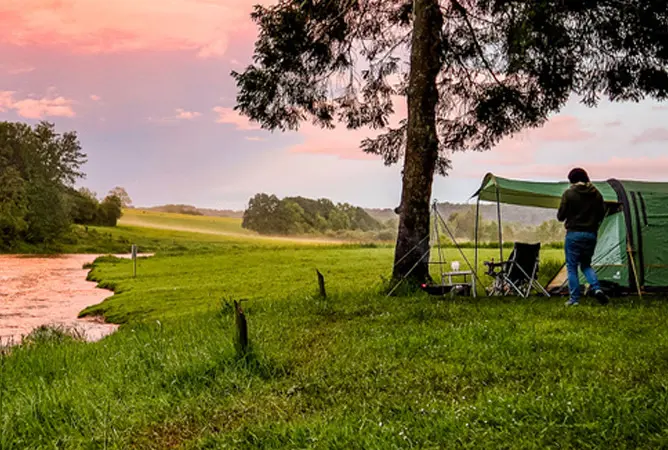 Sie gehen campen? Das ist alles, was Sie organisieren müssen!