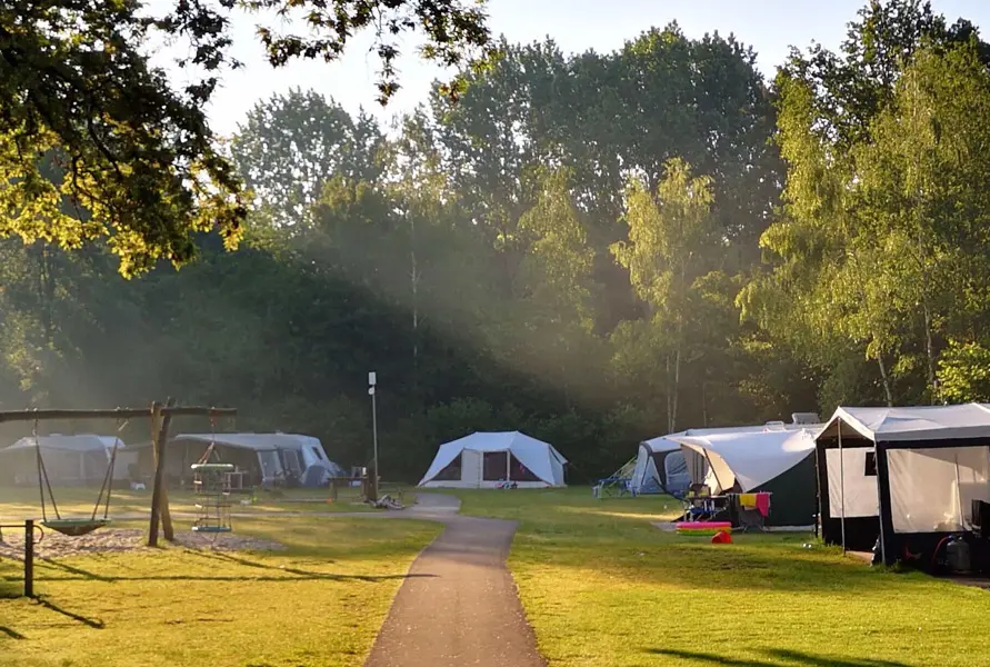 Die 15 schönsten Campingplätze für Menschen mit Behinderungen