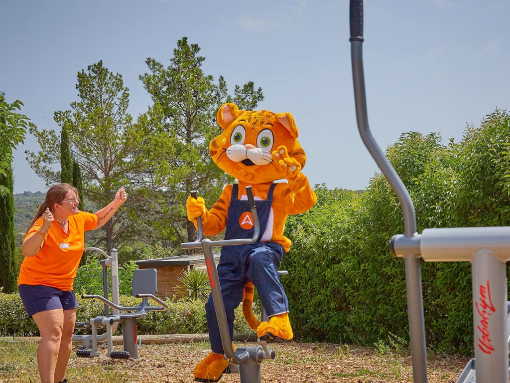 Camping Le Coteau De La Marine 9