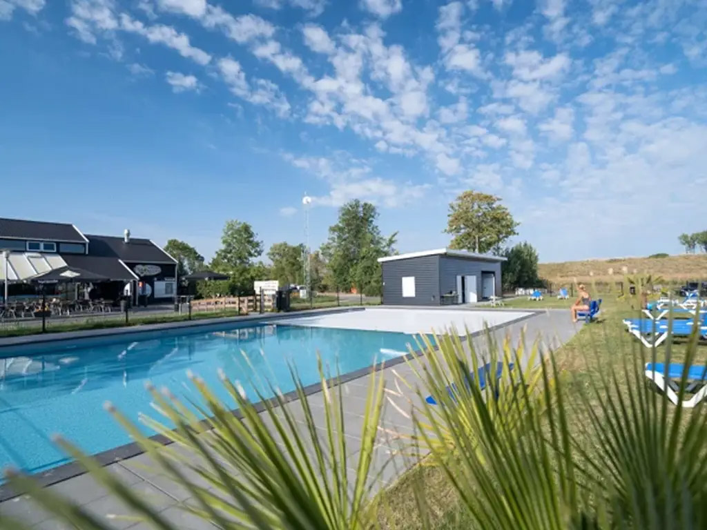 Mit direktem Zugang zu einem Strand an der Oosterscheldemündung