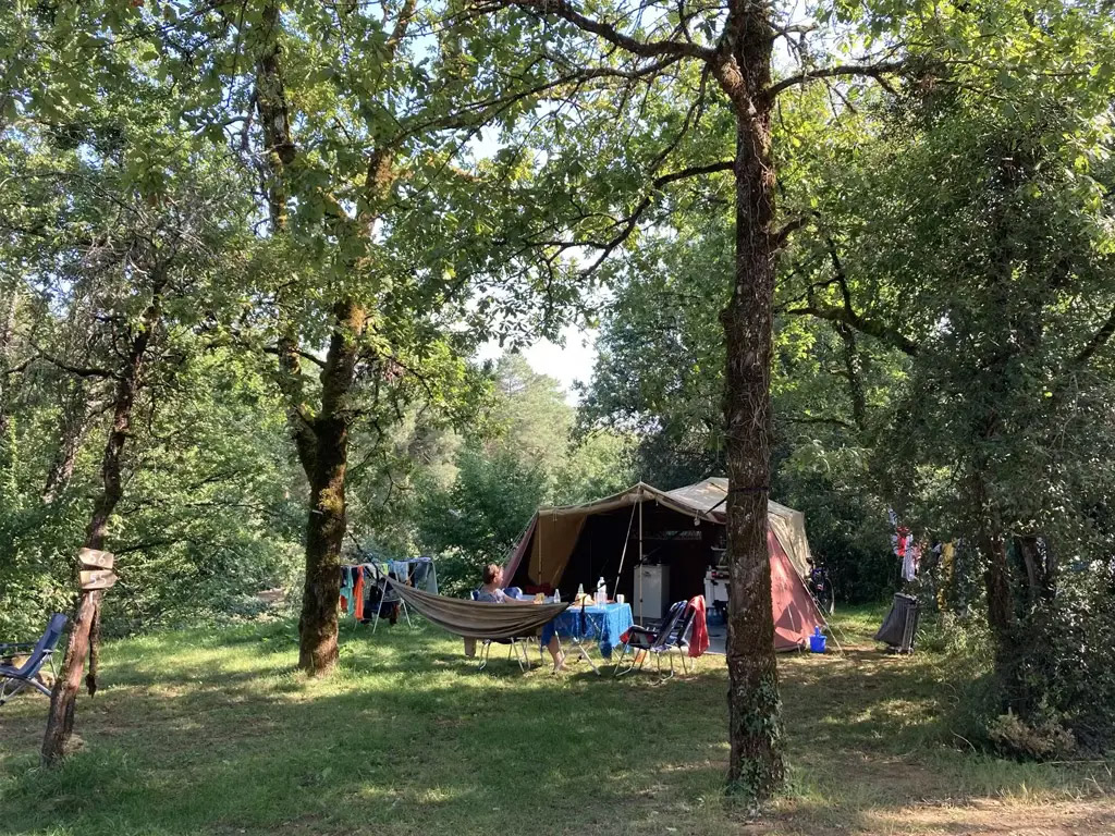 Ein Campingplatz in der französischen Dordogne mit Wasserpark und Streichelzoo